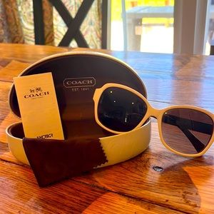 Coach Sunglasses classic black and white